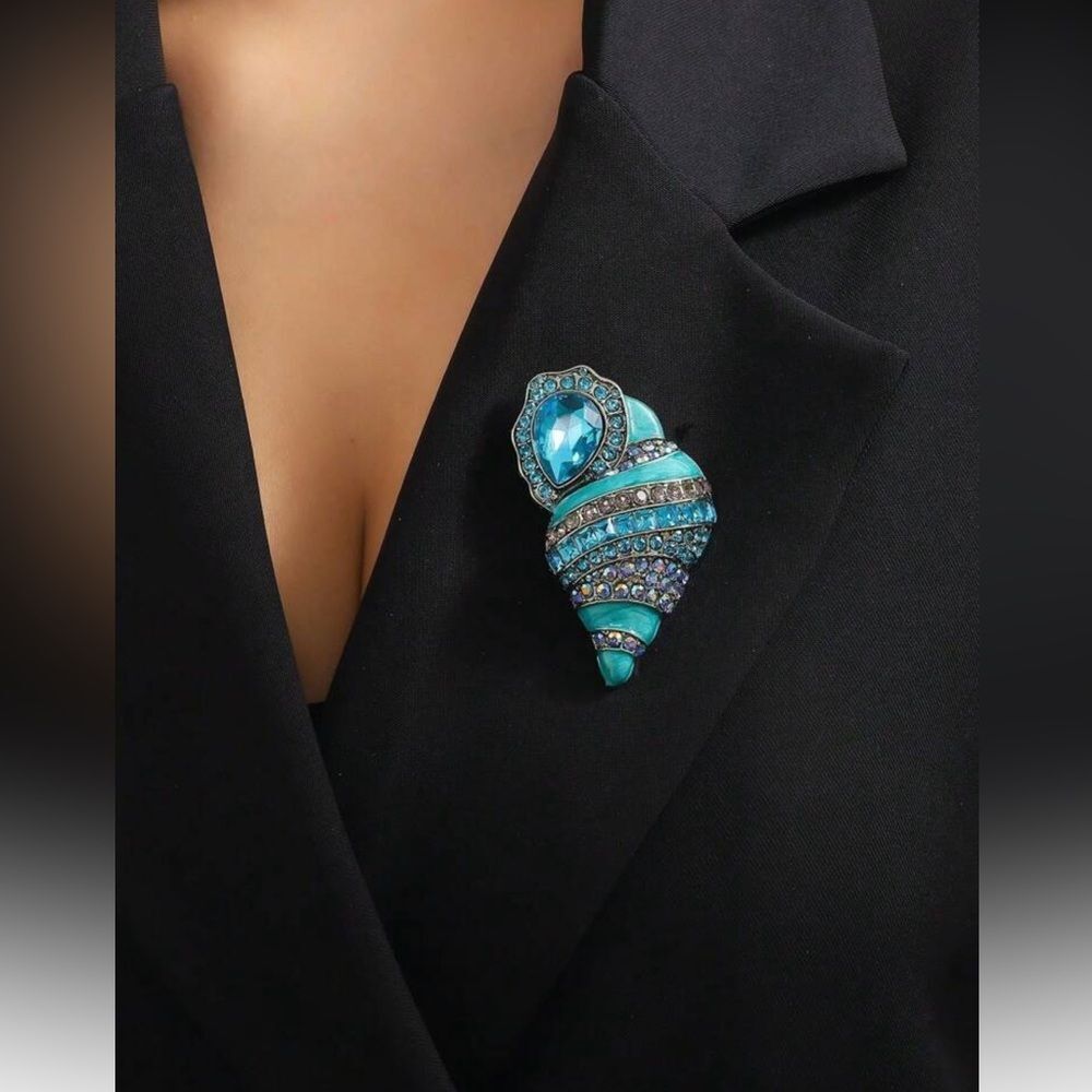 ENAMELLED BLUE SHELL BROOCH PIN  NEW - Picture 4 of 5